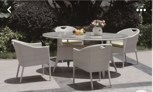 Code 1047 (TABLE, RATTAN 001)