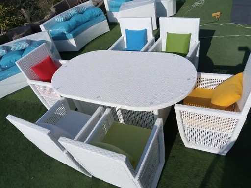 Code 1098 (TABLE, RATTAN 001)