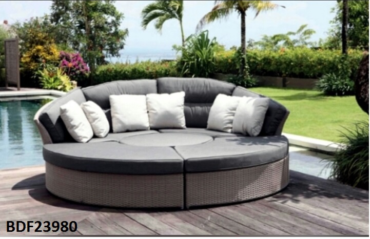 Code 3042 (RATTAN 001)