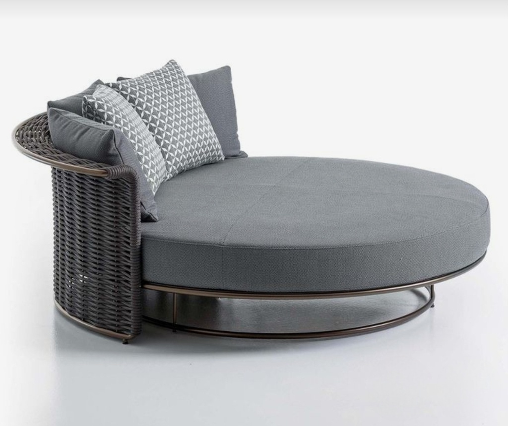 Code 8025 (RATTAN 001)