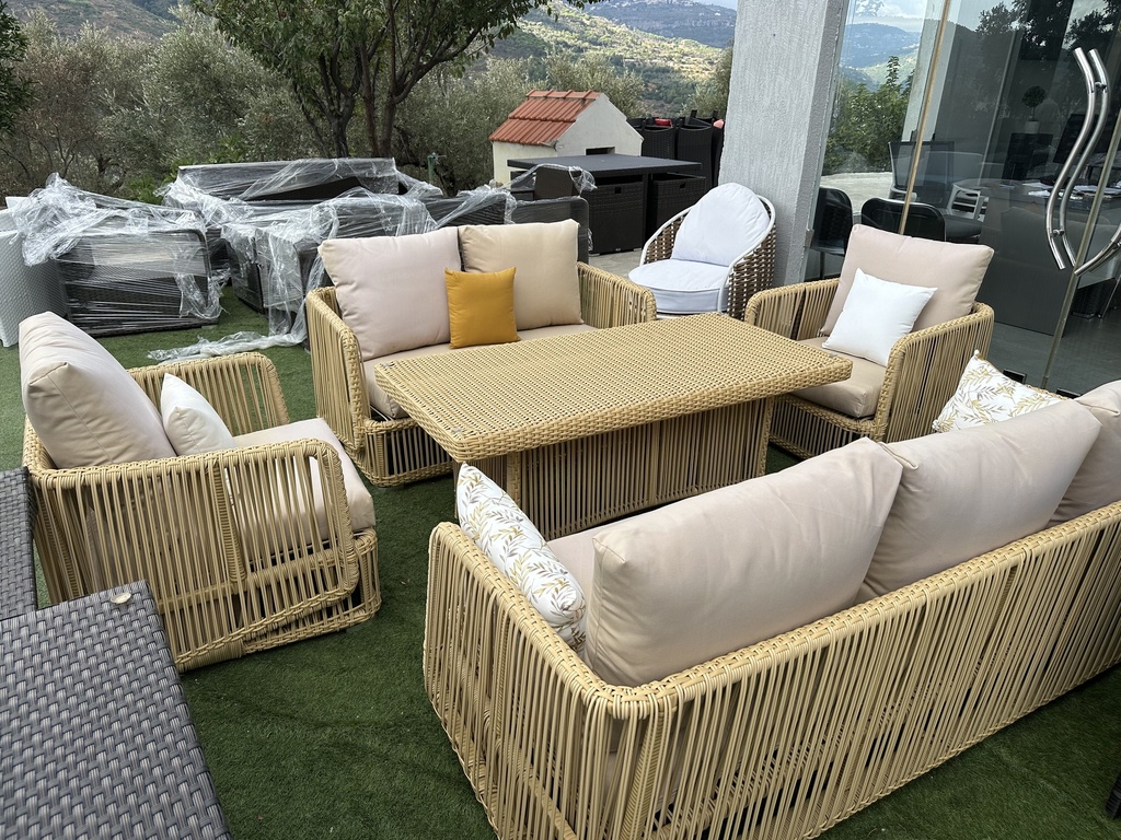 Code 4211 (RATTAN 001)