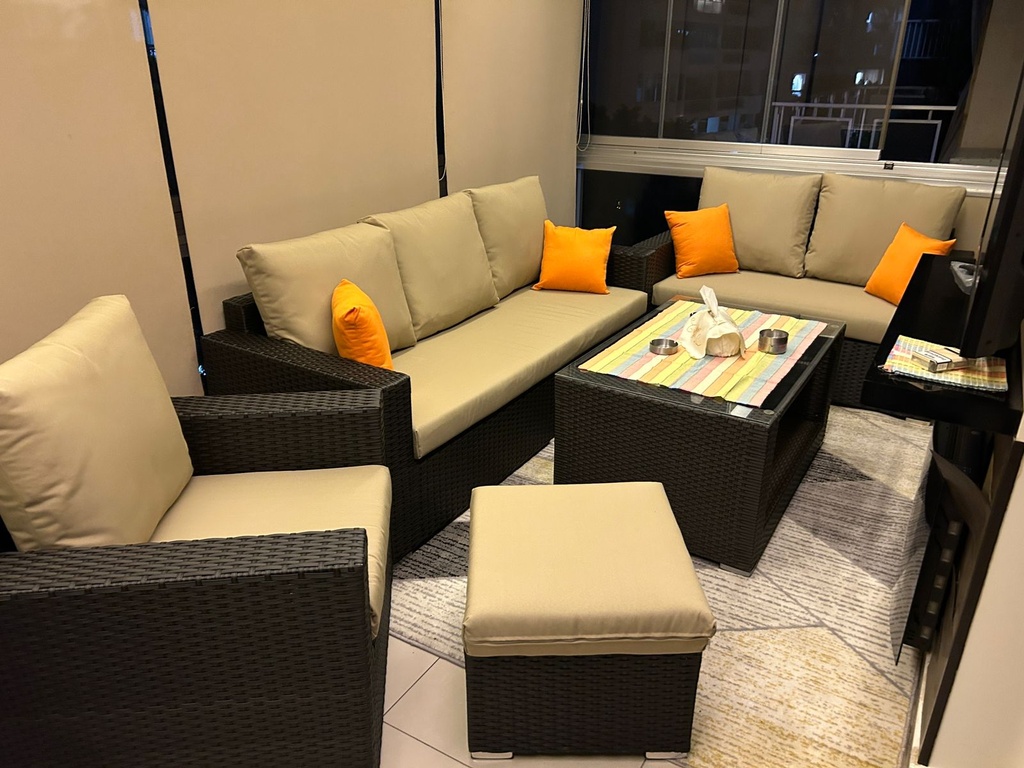 Code 4231 (RATTAN 001)